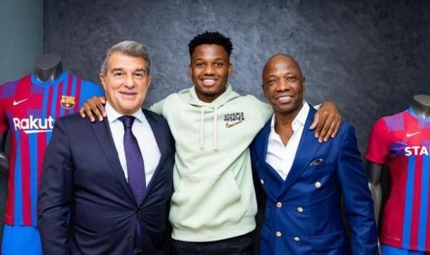 开云kaiyun平台-安苏·法蒂爸爸大倒苦水，安苏和巴萨间到底怎么了？