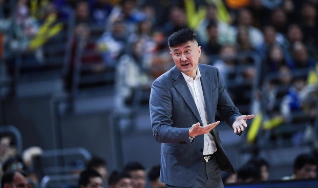 媒体人谈杜锋等麦考尔回归：球员3个月不打球 还幻想他拯救世界？